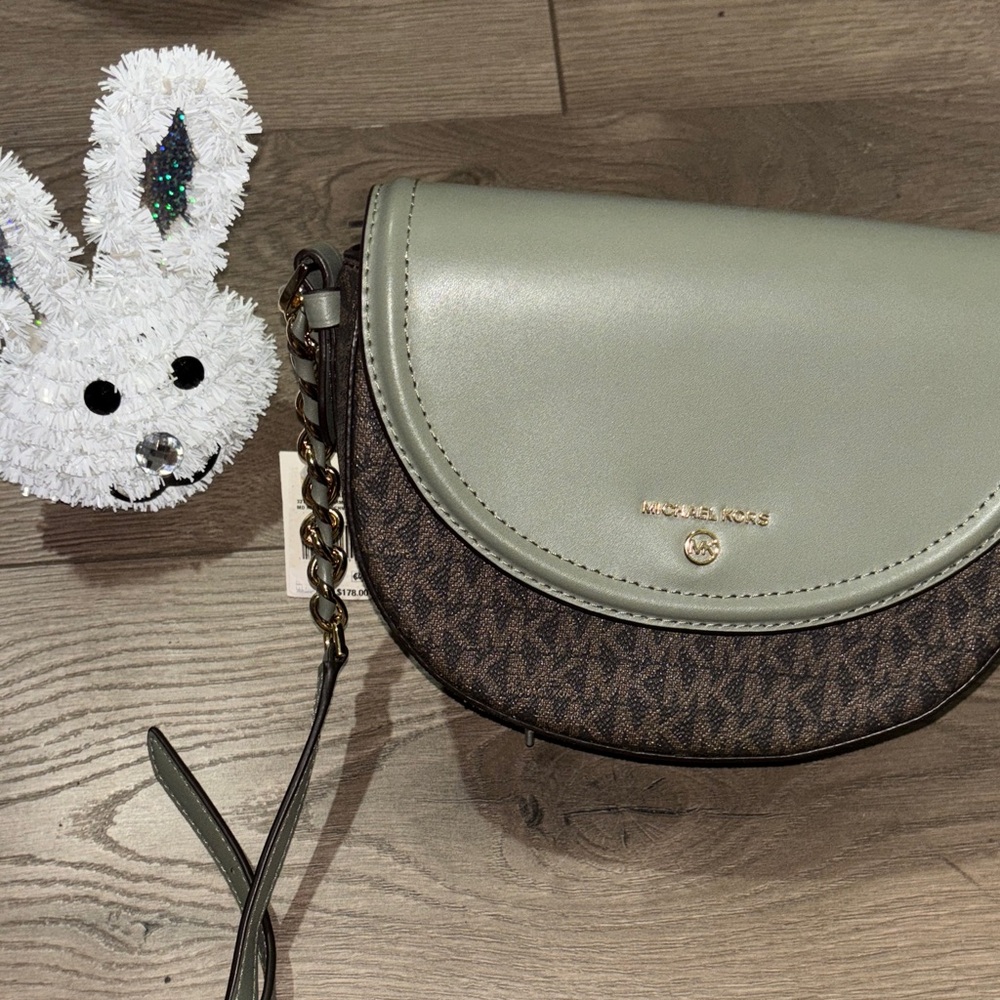 MICHAEL Michael Kors Jet Set Half Dome Crossbody - NWT